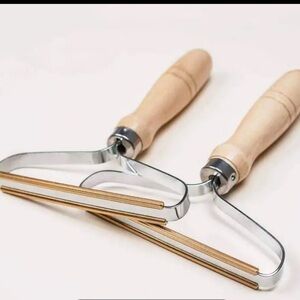 Pet Hair Remover With Portable & Reusable For Carpet, Furniture, & Lint Lot of 2